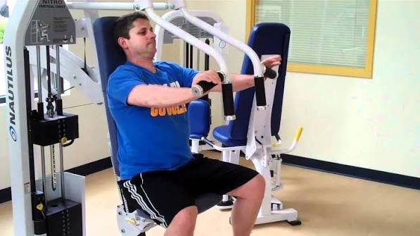 Vertical Chest Press